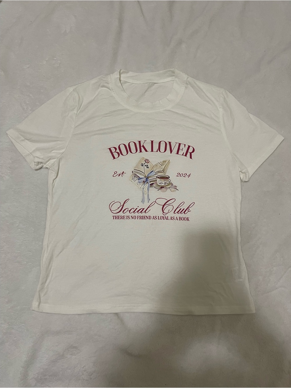 Book Lover Graphic Short Sleeve Tee in White Like New